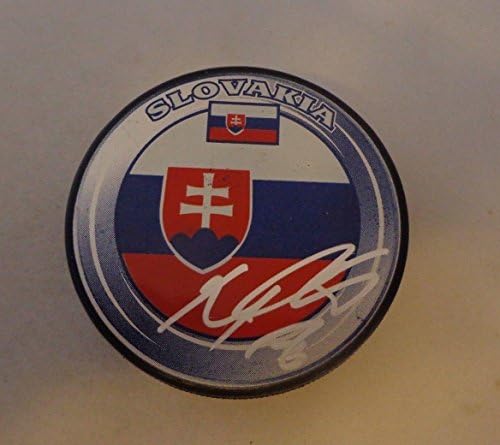 Marko dano Vinnipeg Jets potpisao je gol Slovačke reprezentacije s autogramom NHL-ove lopte s autogramima