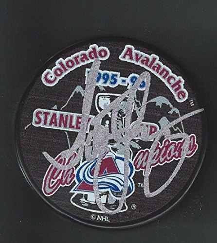 Scott Mladi potpisao je pak prvaka Stanli kupa 1996. godine Colorado Evelanche - NHL pakove s autogramima