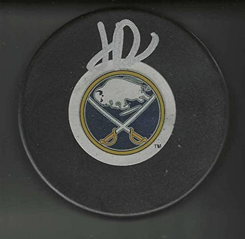 Isak Rosen potpisao je veliki pak s logotipom Buffalo Sabres - NHL Pakovi s autogramima